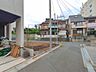 外観：前面道路含む現地
