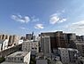 周辺：9階からの爽快なパノラマビュー。浦和方面を見渡せる開放感あふれる絶景が広がります高い遮蔽物がなく陽当り・通風ともに良好で、澄み渡る青空を毎日の生活の中でゆったりとお楽しみいただけます