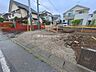 外観：前面道路含む現地