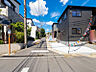 外観：前道路含む現地現況。