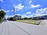 外観：前面道路