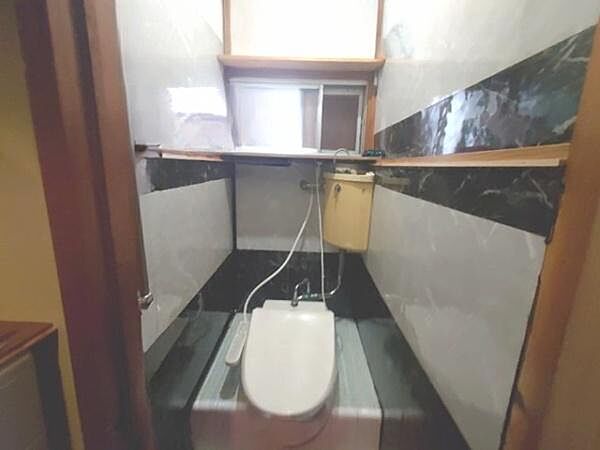 トイレを拡大表示