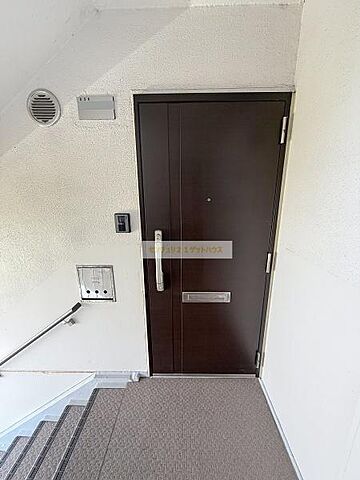 玄関 上郷西ヶ谷団地 3階/-