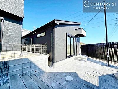 外観：長期優良住宅で長く安心して住める平屋！当日のご案内が可能です。連絡いただければ、ご見学ができますのでお気軽にお問い合わせください。お仕事帰りにもどうぞ！ご要望にあわせて、希望のお家を必ず探します！