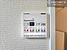 室内：浴室乾燥や暖房が付いている魅力的な仕様です！冬場はヒートショックの予防にも使えます。雨の日でもお洗濯物が乾かせるので、洗濯物をため込みにくい！