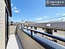 その他：落ち着きある住宅街です！周囲には高い建物がなく、空が広く開放感があり、陽当たりを大きく遮られることもありません！気持ちの良い風が通り抜ける街並みです！