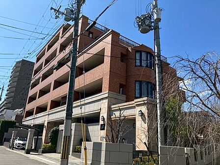 清潔感のある落ち着いた外観