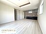リビング/ダイニング：◎広々19帖リビング！◎お洒落な化粧梁の折上天井！◎アクセントクロスが引き立ちます！