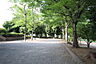 周辺：芦山公園まで720m