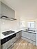 キッチン：毎日使うキッチンだからこそ、食事の準備を楽しい時間に、忙しい時でもスムーズに無駄なく作業できる、お手入れも簡単にできるなど、毎日を楽しくするキッチンスペースに仕上げました。