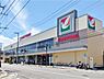 周辺：ヨークフーズ　藤沢六会店まで1100m、ヨークフーズ　藤沢六会店