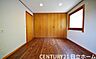 子供部屋：《子供部屋》　■机とべットを入れても十分な広さ、お子様の勉強部屋に。グングンと成績ＵＰの予感が。