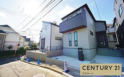 外観：《外観》ここから一つ一つ思い出を紡いでいく。マイホームはいつも家族の歴史とともにあります。