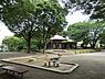 周辺：境之谷公園まで148m、公園内に室内全体がアスレチックのこどもログハウスがあります。もちつき大会など様々なイベントも行っています。