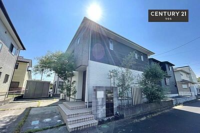 外観:取手市桜が丘にエスバイエル施工こだわりの物件が登場☆小学校まで徒歩3分とお子様の通学も安心!(^^)!ご家族が集まるリビングには、床暖房や畳コーナー、リビング階段など嬉しい設備満載! 外観:取手市桜が丘にエスバイエル施工こだわりの物件が登場☆小学校まで徒歩3分とお子様の通学も安心!(^^)!ご家族が集まるリビングには、床暖房や畳コーナー、リビング階段など嬉しい設備満載!