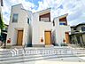 外観：住む人を映し出す洗練された佇まいは、いつまでも輝き続けながらいつしか街の風景に溶け込んでいきます。
