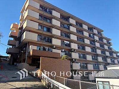 外観:流行に左右されず、将来にわたって価値が継続する「上質」な佇まい。 外観:流行に左右されず、将来にわたって価値が継続する「上質」な佇まい。