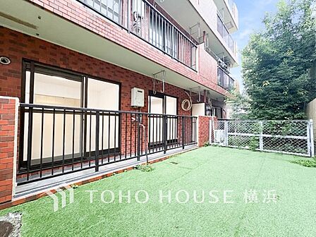 毎日の暮らしの中に癒しを与えてくれる専用庭付き住戸。