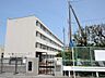 周辺：横浜市立不動丸小学校　450m　徒歩7分。小学校が近いのは子育てファミリーにもおすすめのポイントです。 