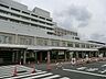 周辺：藤沢市民病院　1900m　24時間救急医を配置。小児救急から一般外来・専門外来まで、幅広い疾患に対応いたします。 