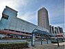 周辺：オルトヨコハマ　1000m　新子安駅前の施設。スーパー、ファミレスなどの入った商業施設。   