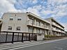 周辺：横浜市立富士見台小学校　450m　徒歩6分。小学校が近いのは子育てファミリーにもおすすめのポイントです。 