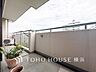 バルコニー：お部屋にも爽やかな風と暖かく柔らかな日差しが差し込み、毎日の暮らしを豊かに彩ります。