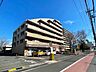 周辺：セブン-イレブン 横浜平安町2丁目店　750m　お手軽に食べれる食品や日用品雑貨などを扱う便利なコンビニ。 