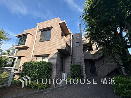 時間のゆとりと空間、爽やかな陽光がもたらす光と風を贅沢なまでに感じる暮らしが始まります。