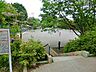 周辺：下田町四丁目公園　350m　下田小学校校庭と「松の川緑道」に面する緑豊かな公園。 