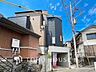外観：時間のゆとりと空間、爽やかな陽光がもたらす光と風を贅沢なまでに感じる暮らしが始まります。