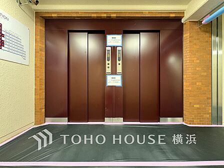 大きな荷物やお買い物帰りの重い荷物にも安心のエレベーター。