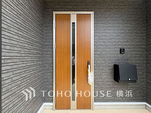 玄関を拡大表示