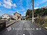 外観：街と住まいが心地よい暮らしを演出します。（2026年6月撮影）