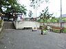 周辺：永田西ノ谷公園　270m　住宅地に囲まれた公園。小さなお子様も安心して遊ばせられる公園です。 