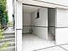 玄関：お住まいの顔となる玄関。住まう方のプライドを満たすクオリティを備えています。 