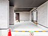 駐車場：ゆったりとした駐車スペースを確保いたしましたので、大きめのお車でも駐車可能です。