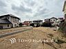 外観：街と住まいが心地よい暮らしを演出します。（2026年7月撮影）