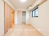 寝室：一日の疲れをいやしてくれる寝室。時を忘れて過ごす場所として過ごせるお部屋。