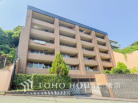 時間のゆとりと空間、爽やかな陽光がもたらす光と風を贅沢なまでに感じる暮らしが始まります。