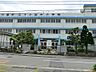 周辺：川崎市立下小田中小学校　450m　徒歩6分。小学校が近いのは子育てファミリーにもおすすめのポイントです。 