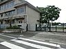 周辺：川崎市立新町小学校　250m　徒歩3分。小学校が近いのは子育てファミリーにもおすすめのポイントです。 