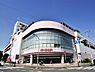 周辺：イトーヨーカドー横浜別所店　800m　駐車場1000台完備。赤ちゃん本舗やQBハウス、元町YOSHIDAなど専門店も入っています。 