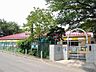周辺：神大寺幼稚園　700m　さまざまな遊びを通して、こどもたちは体を動かす喜び、友だちと関わり心を通わす喜びを味わいます。 