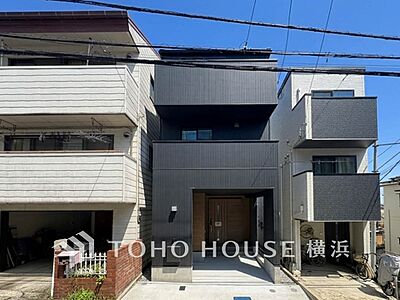外観：表現された空間は豊かな光と風を纏い、暮らしの時間を豊かにしてくれます。