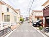 外観：生活利便に優れた住環境に立地し、ゆとりある生活が送れます。