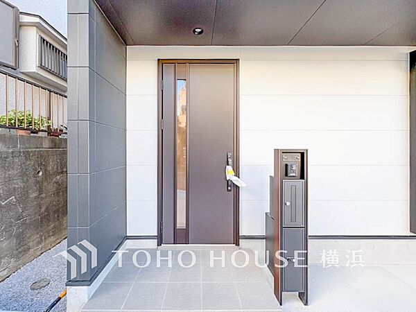 玄関を拡大表示