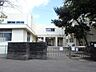 周辺：横浜市立常盤台小学校　300m　徒歩4分。小学校が近いのは子育てファミリーにもおすすめのポイントです。 