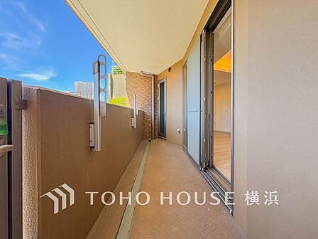 お部屋にも爽やかな風と暖かく柔らかな日差しが差し込み、毎日の暮らしを豊かに彩ります。