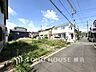 外観：街と住まいが心地よい暮らしを演出します。（2026年9月撮影）
